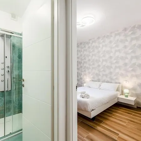 Apartman Bright Elegant Flat With Balcony, Portello Milánó